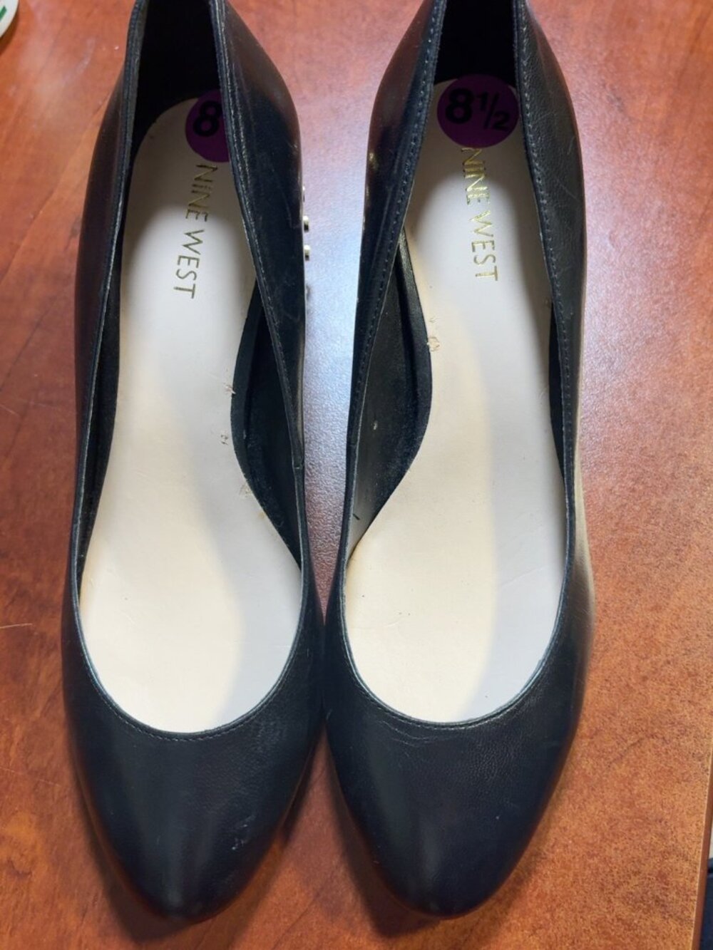 Nine West Black Pointed Toe Pumps Gold Stud Block Heel Size 8.5M